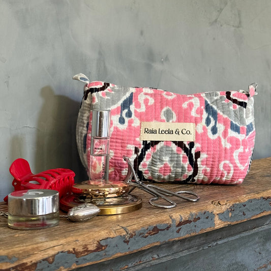 Essentials pouch - Pink Ikat
